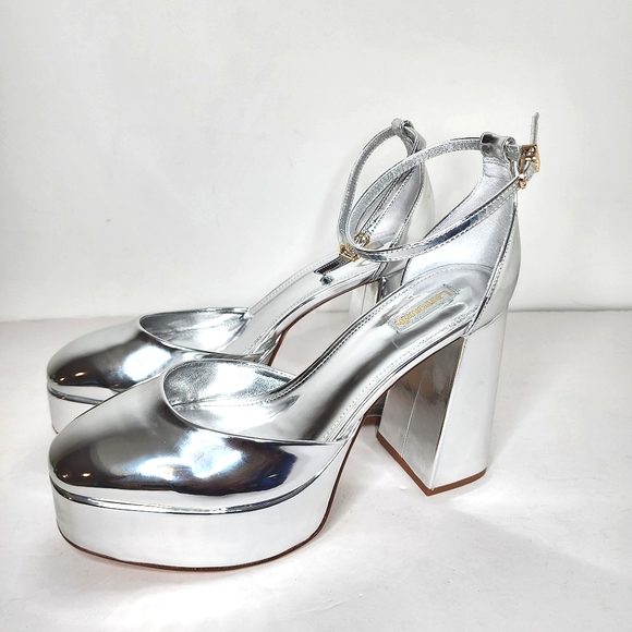 Larroude Shoes - Larroude Ari Metallic Leather Ankle Strap Platform Sandals Size 8